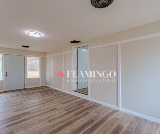 Building Photo - Charming 3 Bedroom, 1 Bath