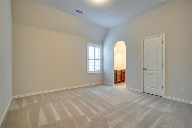 Building Photo - 7747 Ivanhoe Dr