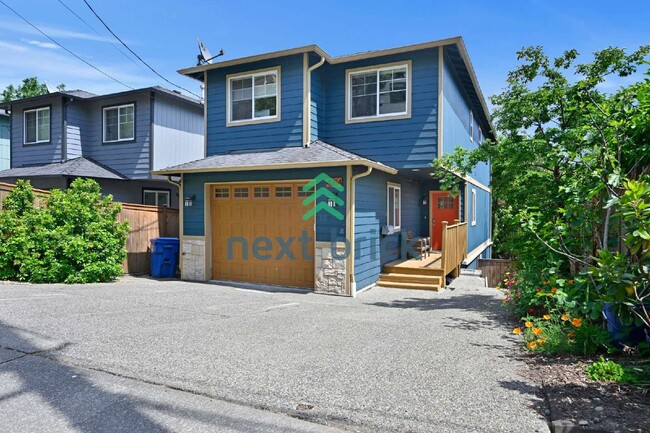 Building Photo - Discover Spacious Comfort: 4-Bedroom Gem with 2.5 Baths
