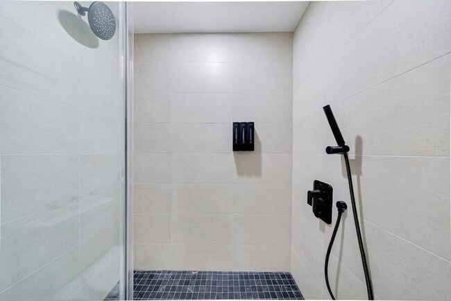 Building Photo - 36 NE 2nd St