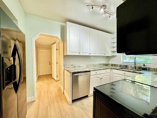 Building Photo - 3511 Bishop Eddie Newkirk Wy