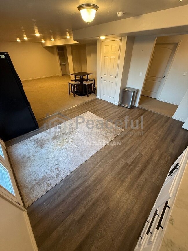 Building Photo - 5386 Emmeline Dr