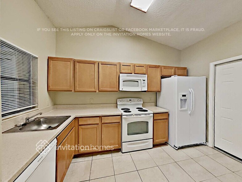 Building Photo - 2246 Matthew Cir