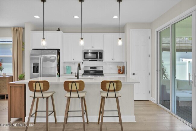 Building Photo - 409 Honeycomb Trl