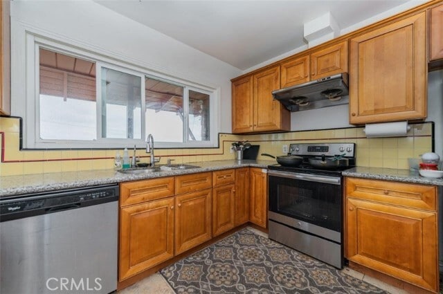 Building Photo - 2832 E Farview Ln