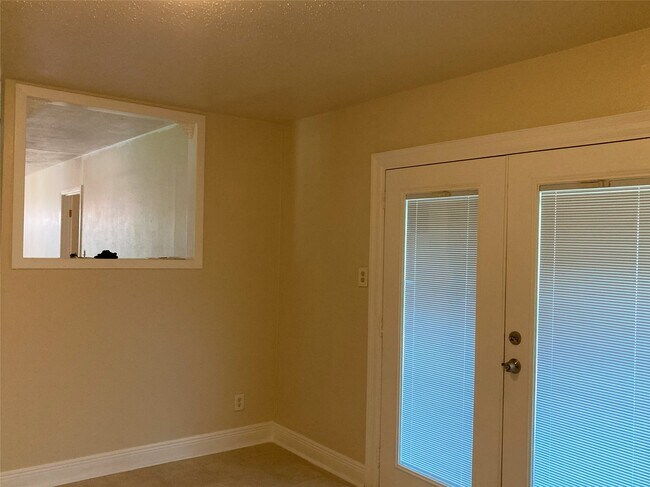 Building Photo - 1202 Dunstan Rd