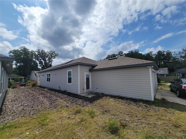 Building Photo - 6323 SW 47th Terrace