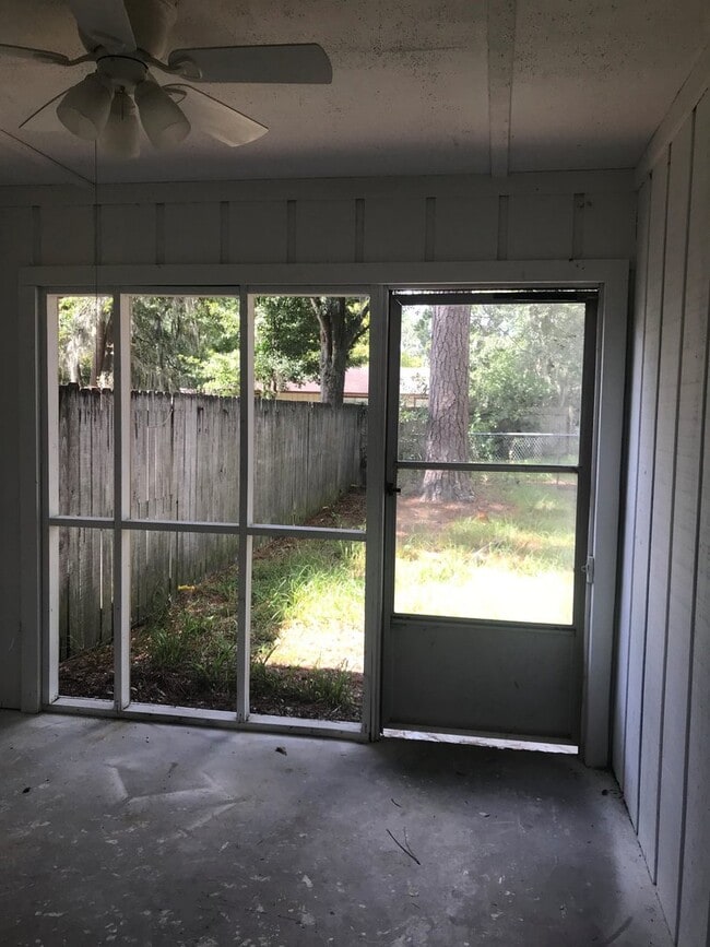 Building Photo - 131 Cherokee Cir