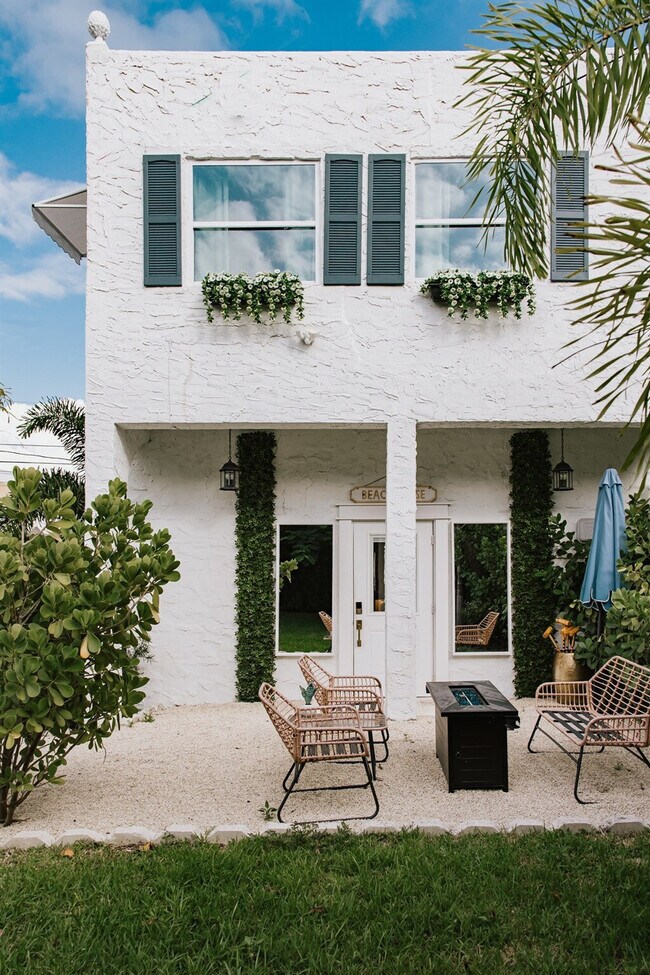 Building Photo - 610 38th St