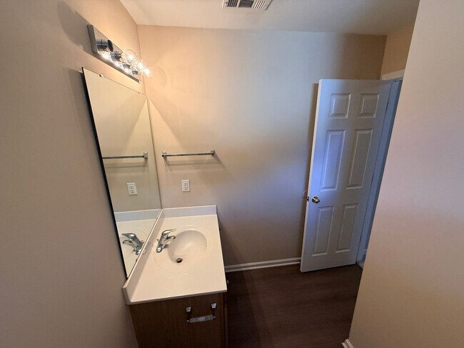 Building Photo - 1249 Liberty Bell Ct