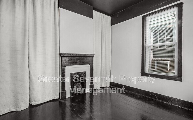 Building Photo - 2221 Harden St