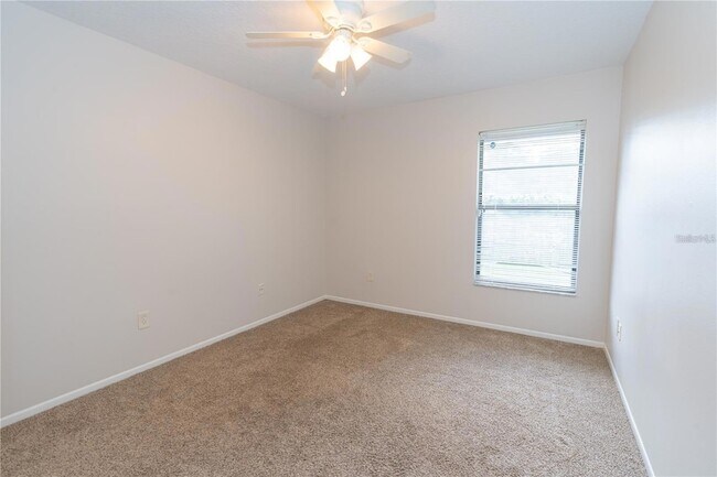 Building Photo - 660 Holbrook Cir