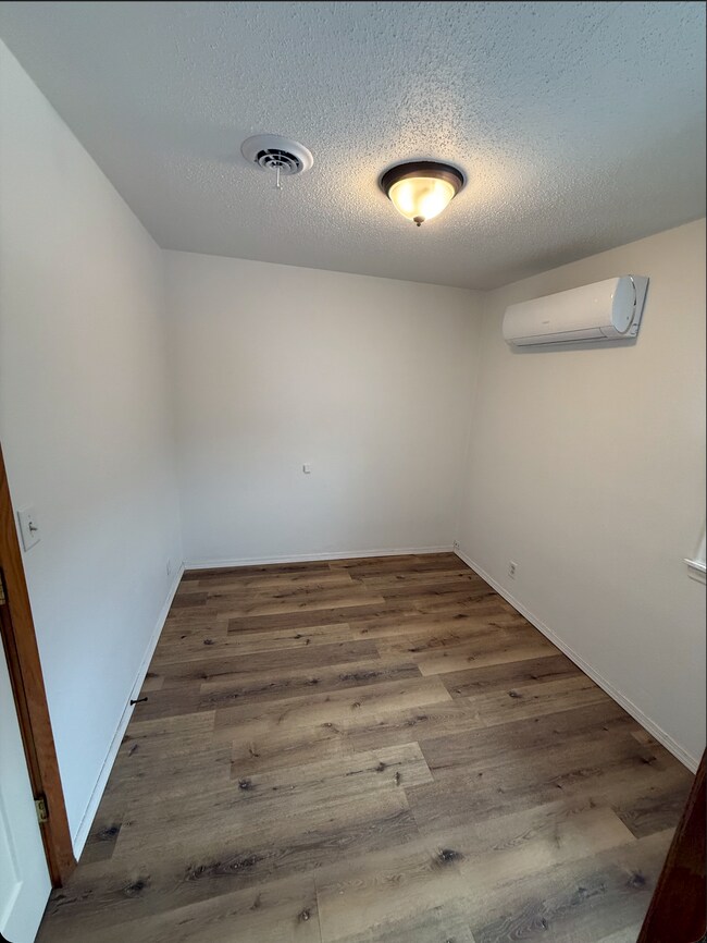 Building Photo - Seward Apartments