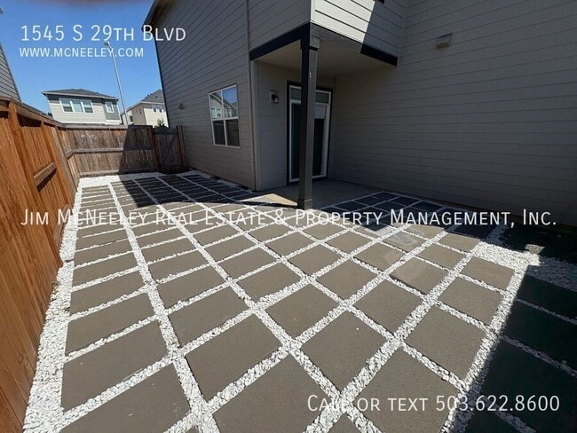 Building Photo - 1545 S 29th Blvd
