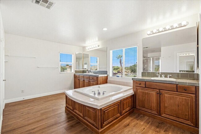 Building Photo - 37559 Durwent Dr