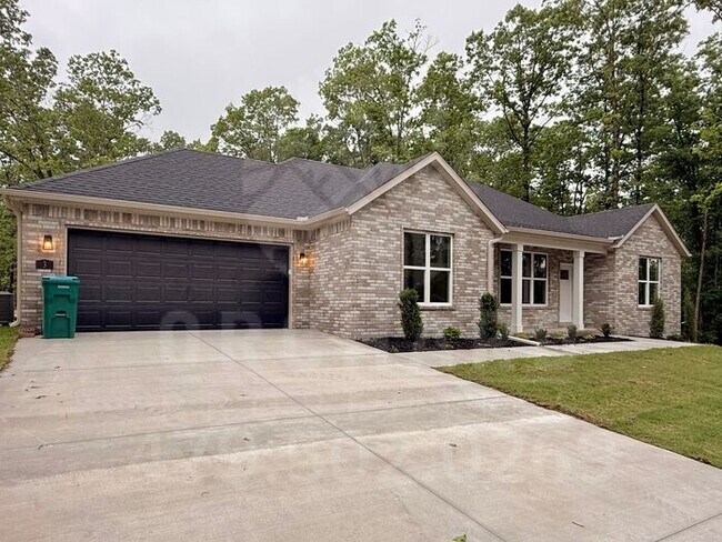 Building Photo - Bella Vista Single-Family Home- 2 Bed/ 2 Bath with Hobby Room- Stunning Ellison Plan