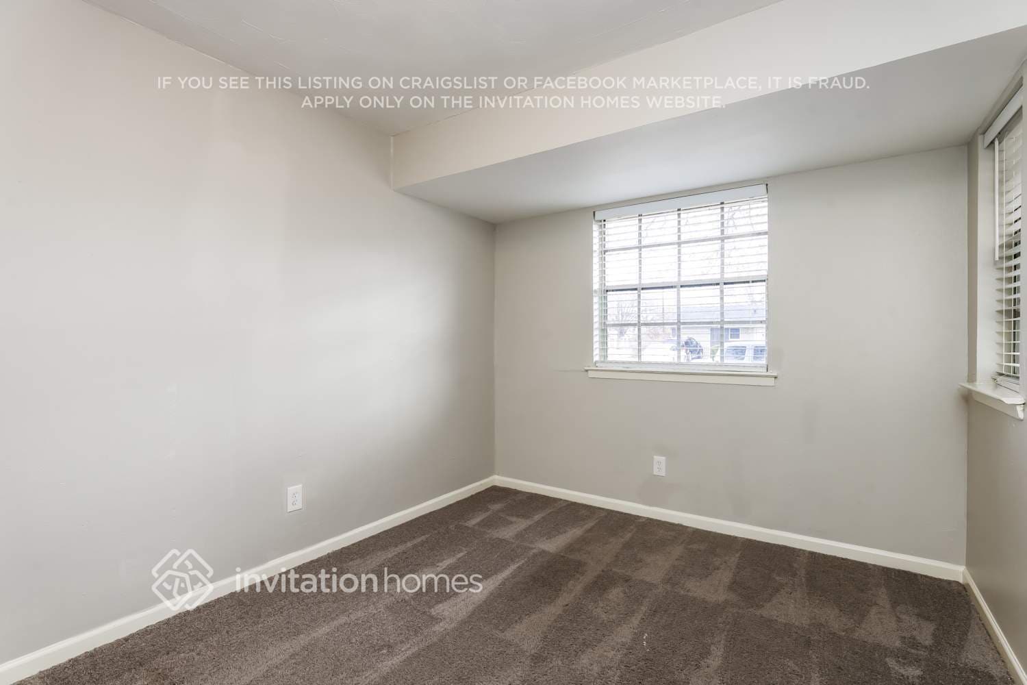 Building Photo - 2301 Narobi Pl