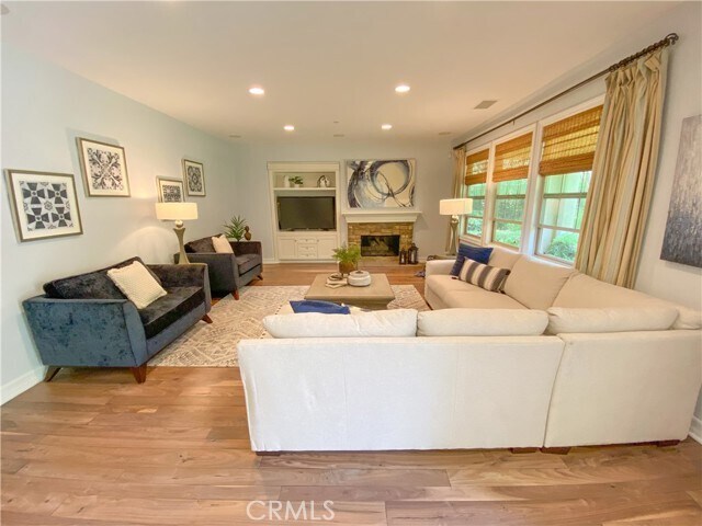 Building Photo - 18 Via Armilla