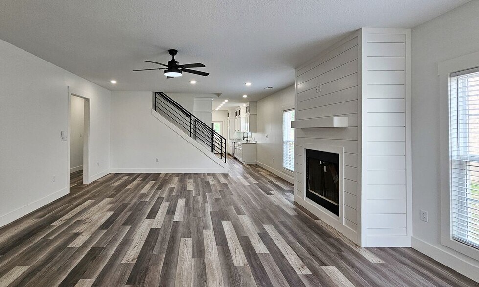 Building Photo - 4009 Stoke Dr