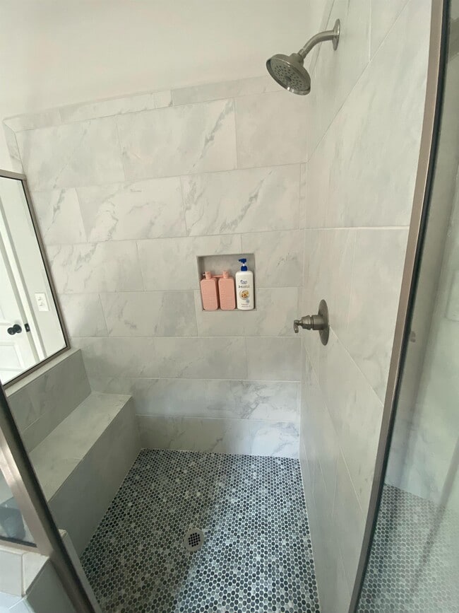 Building Photo - 9183 Helena Dr