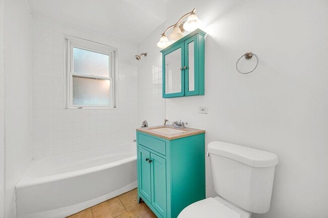 Building Photo - 7019 S Merrill Ave