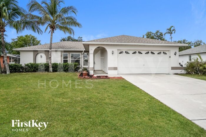 Primary Photo - 2122 SE 8th Pl