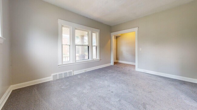 Building Photo - 3001 Denison Ave