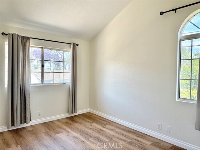 Building Photo - 10420 Bogardus Ave