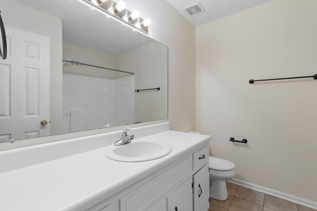 Building Photo - 1037 Persimmon Ct