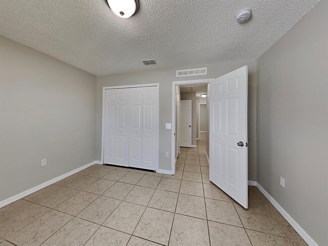 Building Photo - 1861 Manitoba Ct