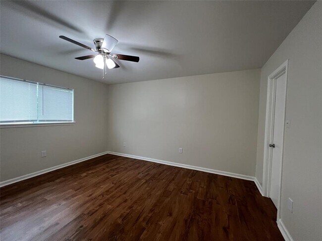 Building Photo - 130 Oyster Creek Dr