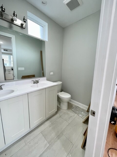 Building Photo - 5506 N Glenwood Ave