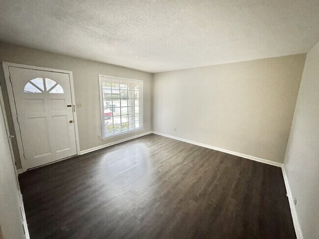 Building Photo - 5129 Kittie Lee Ln