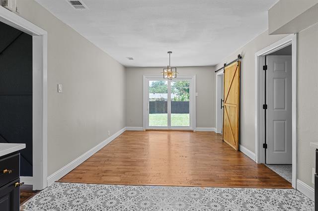 Building Photo - 3520 Sidney Dr