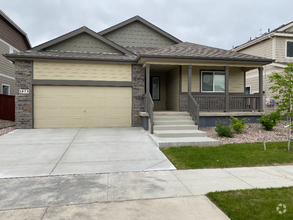 Building Photo - 1673 Rise Dr