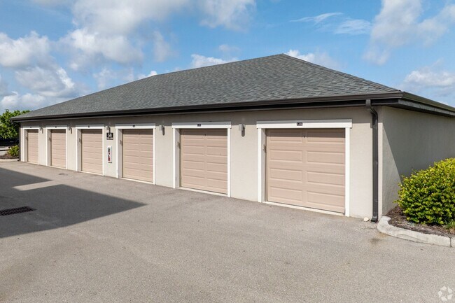 Building Photo - Vive Apartments - Studio 1 Bedroom - S1-E3...