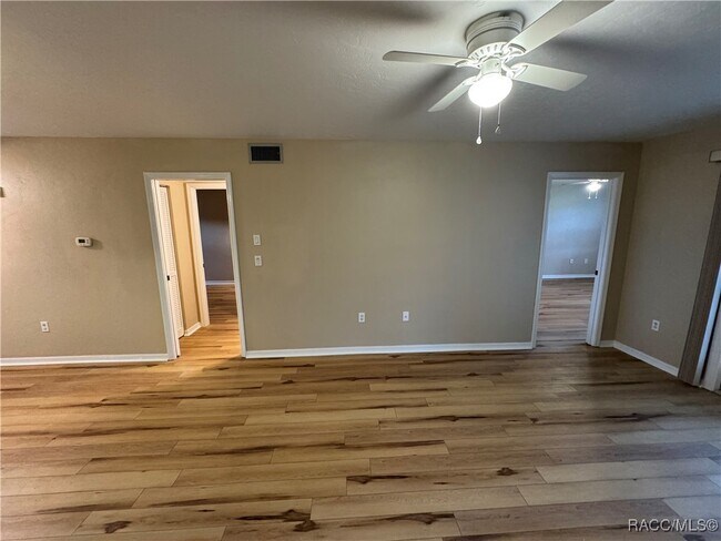 Primary Photo - 790 E Gilchrist Ct