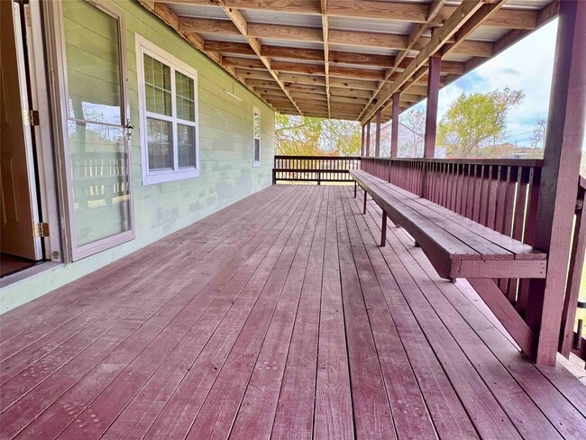 Building Photo - 6215 Hwy 35 Bypass