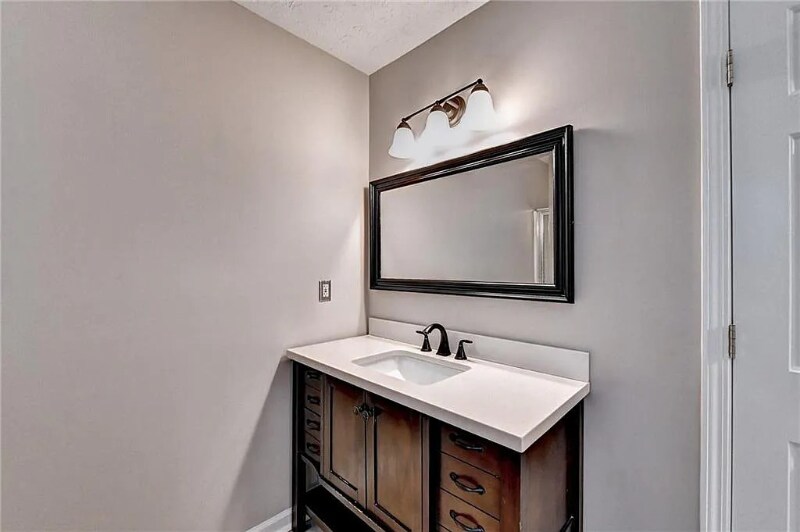 Building Photo - 1227 Yellow River Dr