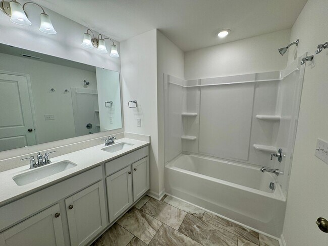 Building Photo - Beautiful New 3BR/2.5BA Townhouse