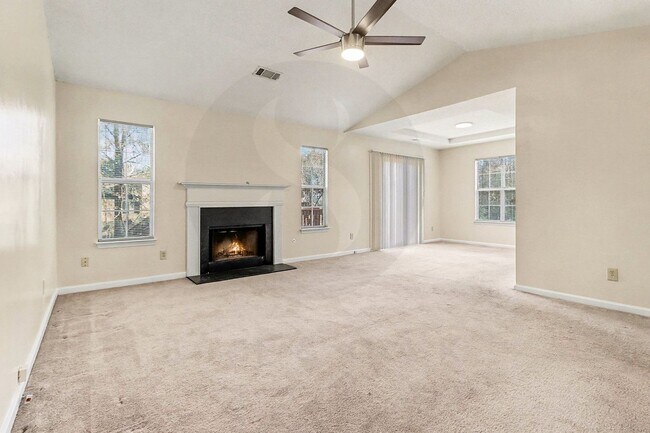 Building Photo - 3BR/2BA on Full Basement in Jonesboro