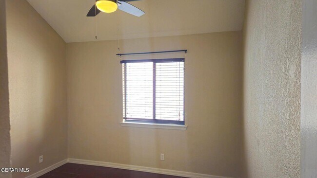 Building Photo - 7337 Canyon Run Dr