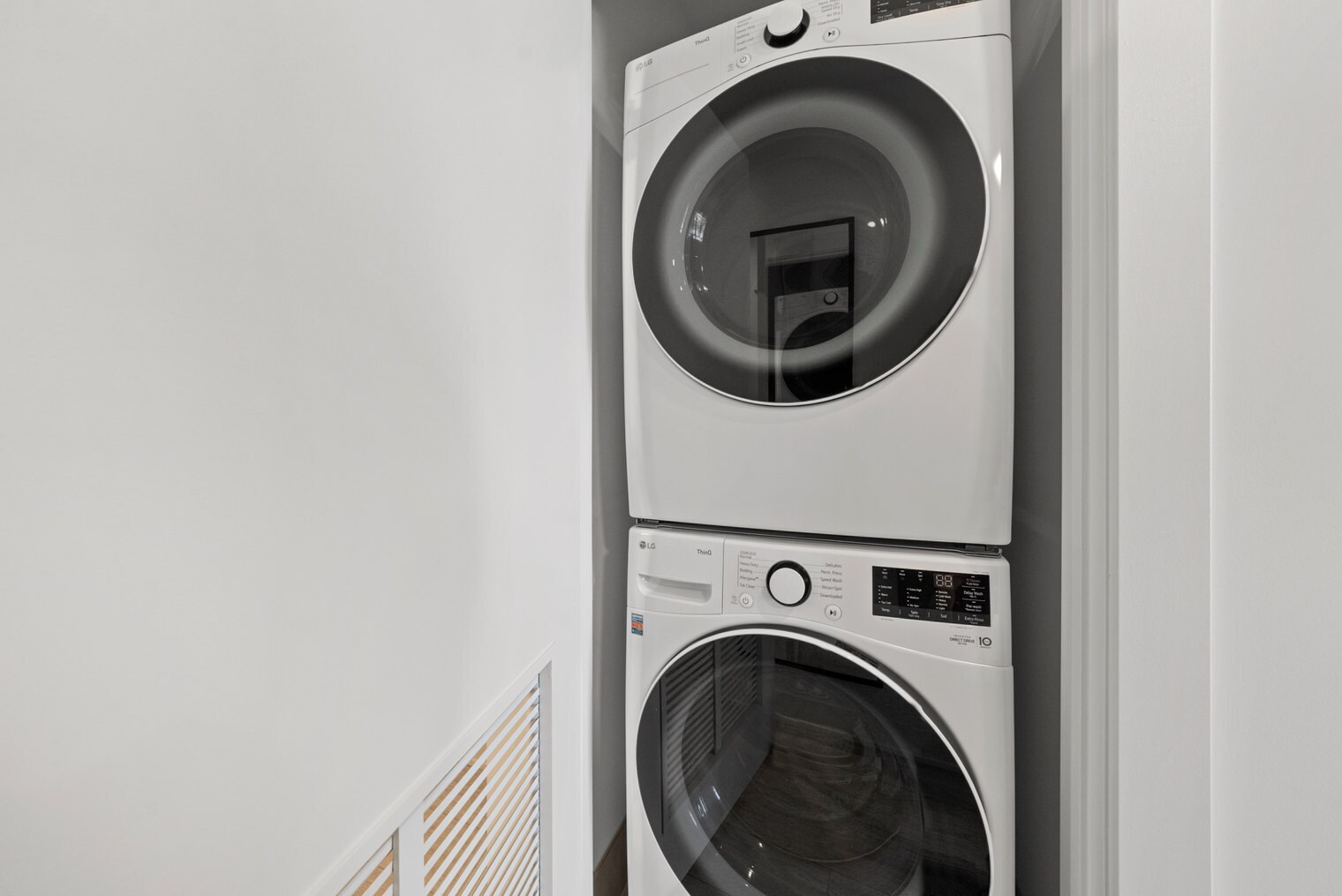 Building Photo - 326 N Union Ave