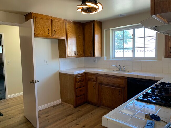 Building Photo - 2822 Caricia Dr