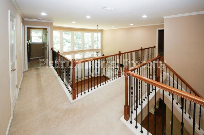 Building Photo - 4580 Wykeshire Ct