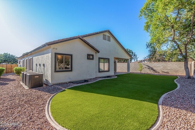 Building Photo - 3759 S Dew Drop Ln