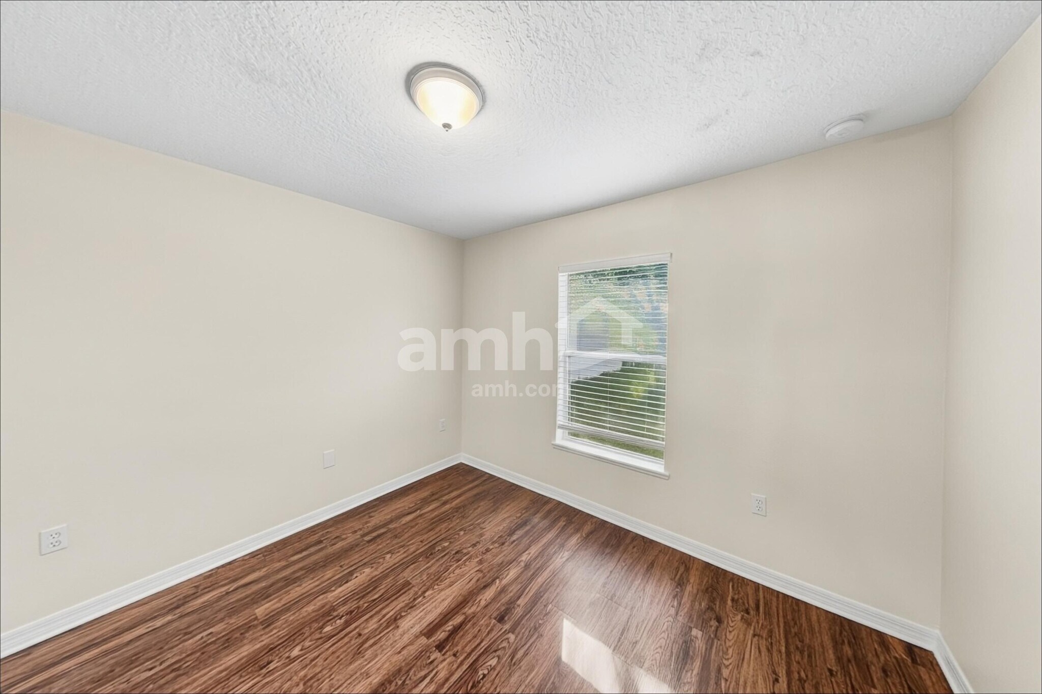 Building Photo - 520 Brown Bear Way