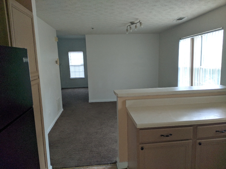 Building Photo - 2355 Wellington Cir