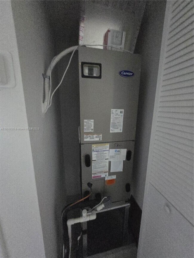 Building Photo - 12884 SW 232nd Ln