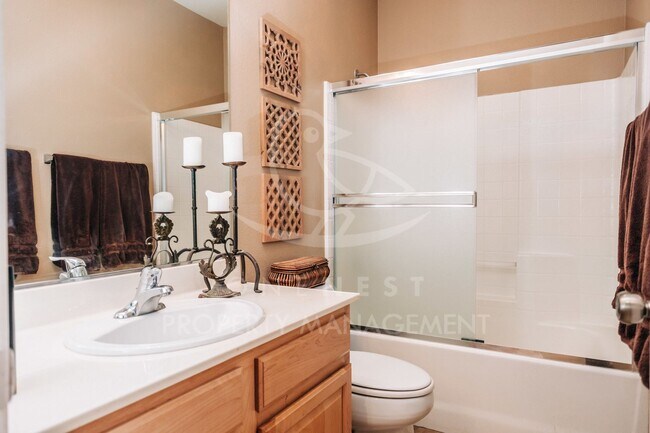 Building Photo - Spacious Home in the Lincoln Crossing Community, walking distance to Lincoln Crossing Elementary